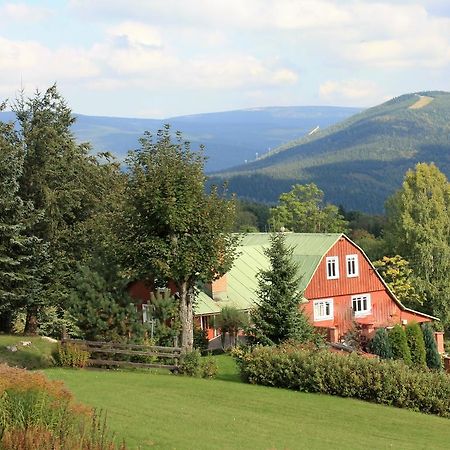 Rodinny Hotel Kaiser Desná Eksteriør billede